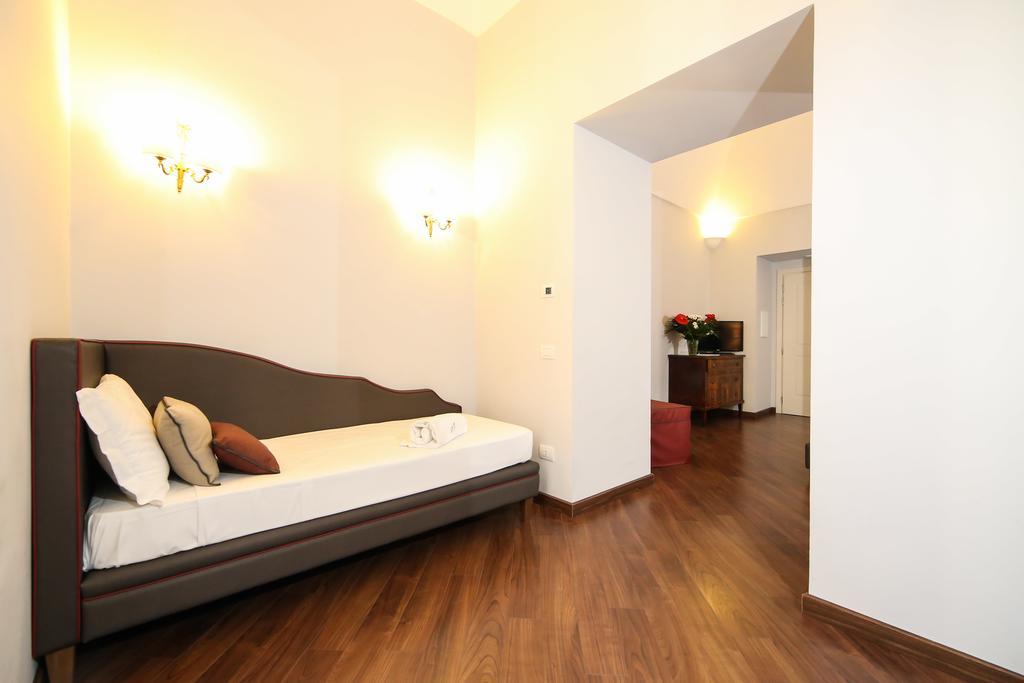Palazzo Riario Sforza Hotel Napoli Eksteriør billede