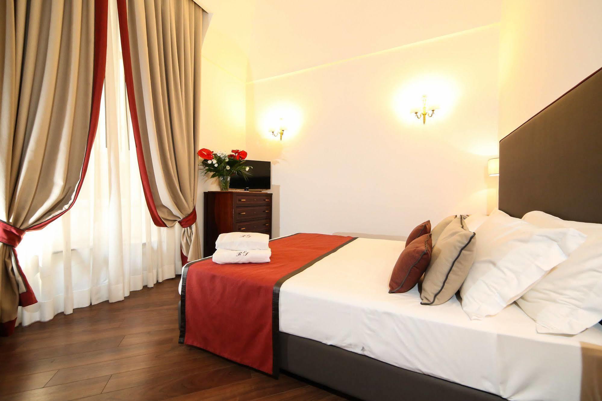 Palazzo Riario Sforza Hotel Napoli Eksteriør billede