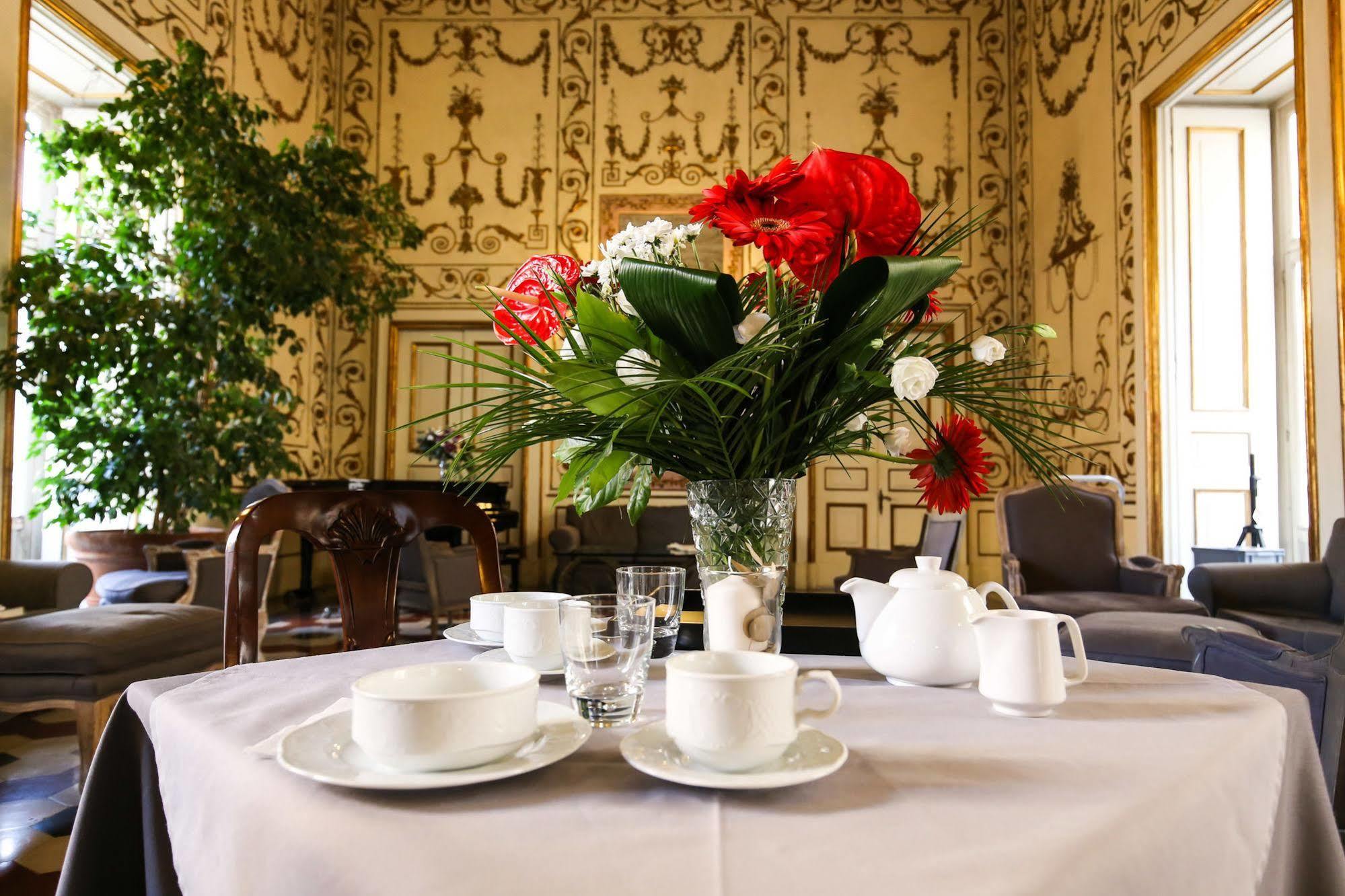 Palazzo Riario Sforza Hotel Napoli Eksteriør billede